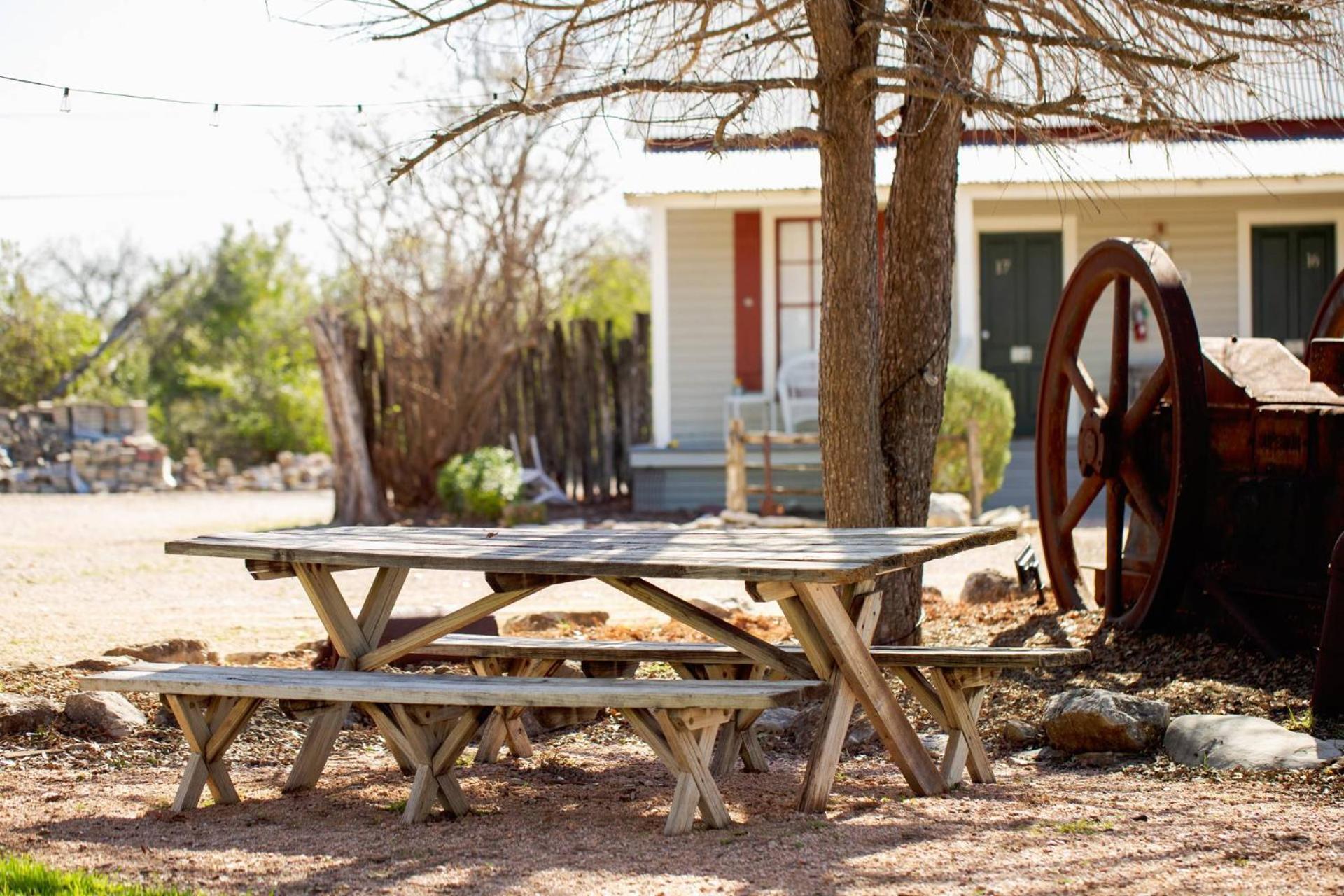 #6 The Root Cellar At Garrison In Gruene Villa New Braunfels Exterior photo