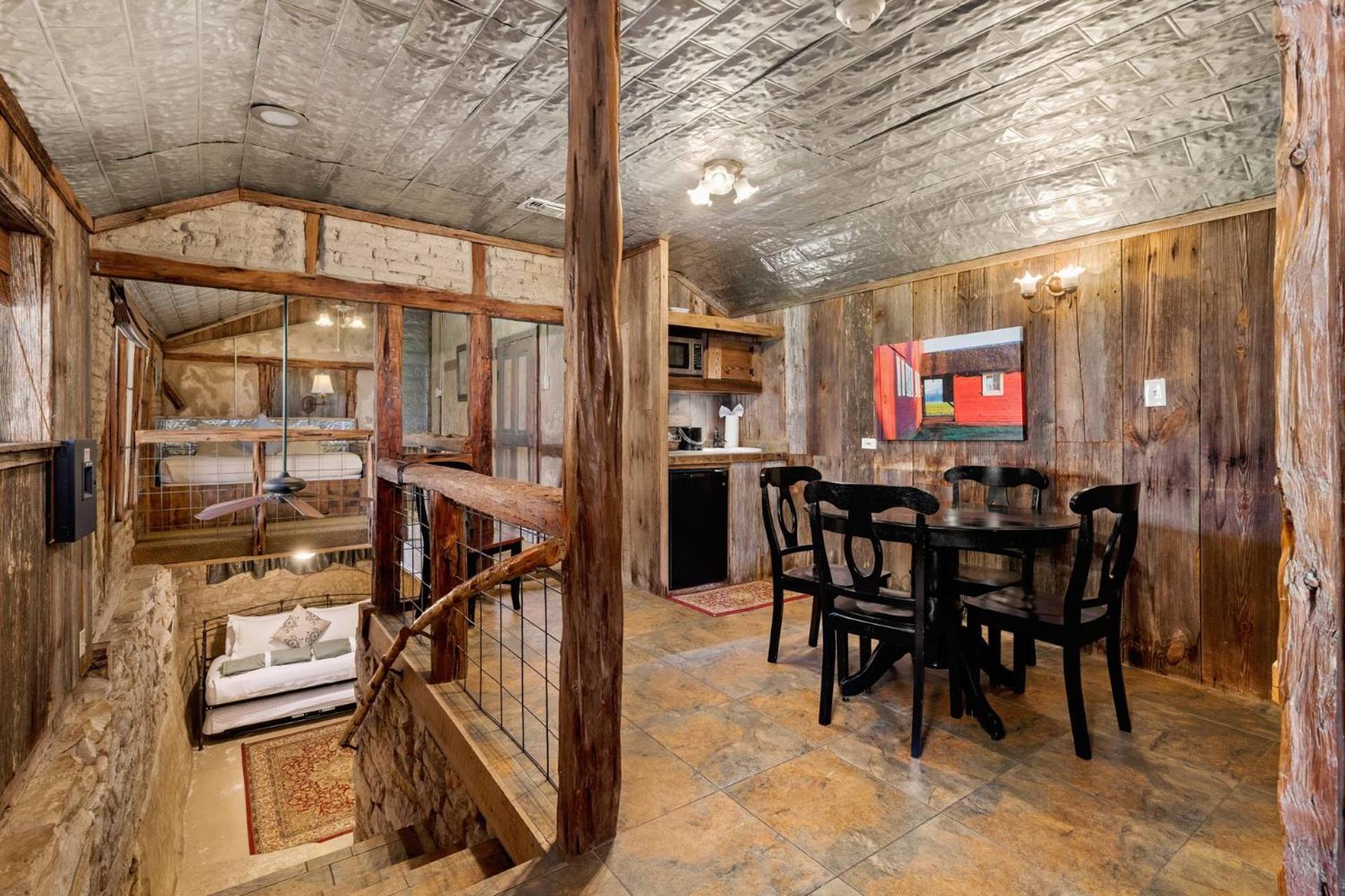 #6 The Root Cellar At Garrison In Gruene Villa New Braunfels Exterior photo